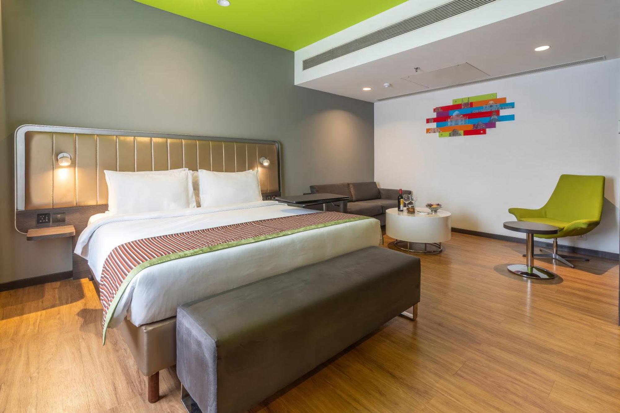 Park Inn By Radisson,South Delhi Nueva Delhi Exterior foto A room at the Park